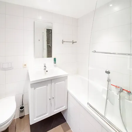 Charming, Quiet And Authentic Estate In Bohan