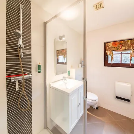 Charming, Quiet And Authentic Estate In Bohan Holiday home *