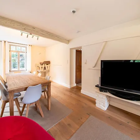 Charming, Quiet And Authentic Estate In Bohan Holiday home