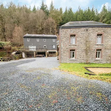 Holiday home Charming, Quiet And Authentic Estate In Bohan