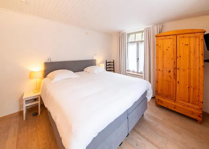 Vakantiehuis Historic Watermill In Bohan Vresse-sur-Semois